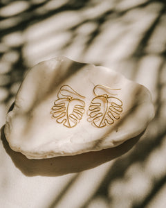 Monstera Leaf Earrings Gold