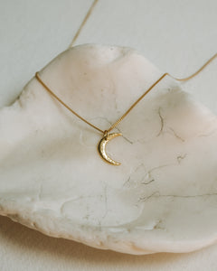 Crescent Moon Necklace Gold